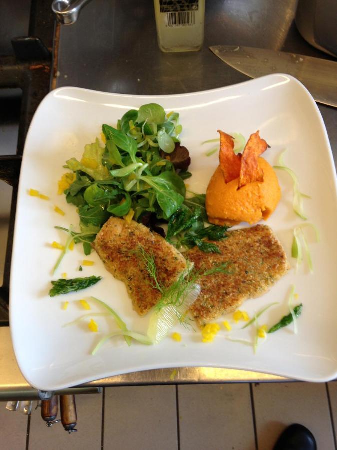 Hotel Restaurant Osterbauer ノインキルヒェン エクステリア 写真